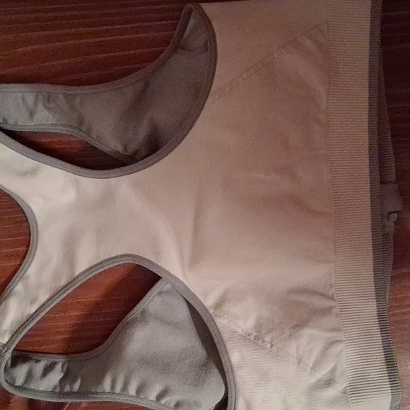 Avia Women's Light Gray Zip-Front Sports Bra - Picture 4 of 4